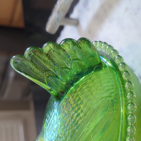 Indiana glass lime green iridescent sitting hen candy dish - Picture 14 of 16